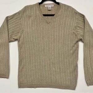Geoffrey Beene V-Neck Sweater in Light Tan